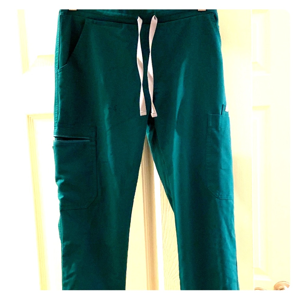 Figs yola Scrub Pants Hunter green xs